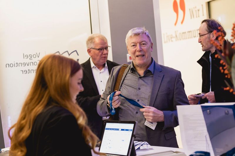 Das Wissensforum startet in den Tag. (Bild: Stefan Bausewein)