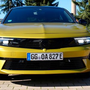 Zum Ausstattungspaket Ultimate gehört das Intellilux-LED-Licht mit adaptiver LED-Matrix und vielen Lichtfunktionen.(Bild:  Rosenow – »kfz-betrieb«)