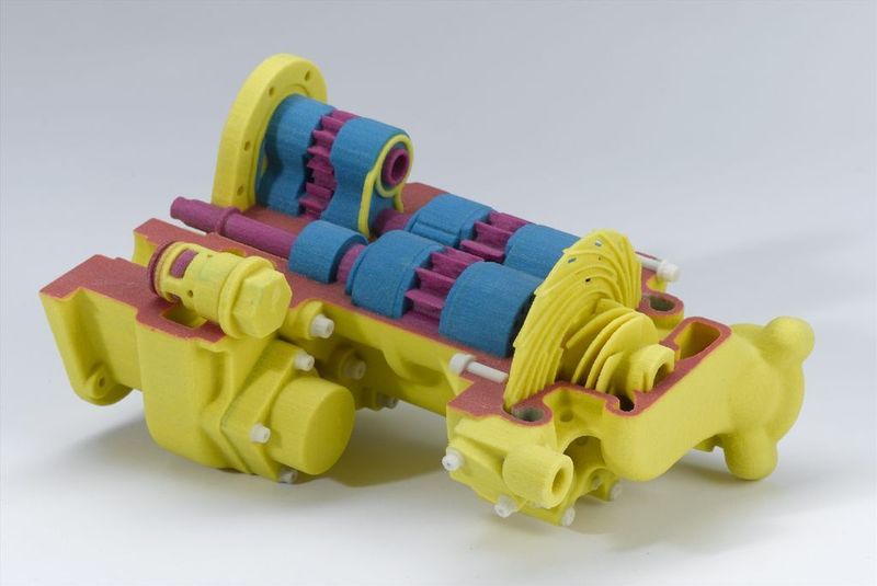 Kompressor Maschinebau: Mit rapidobject können Sie auf einfachste Weise Ihre 3D-Daten in reale Objekte verwandeln lassen entweder aus einer vollfarbigen Gipsmischung oder Kunststoff. (Archiv: Vogel Business Media)