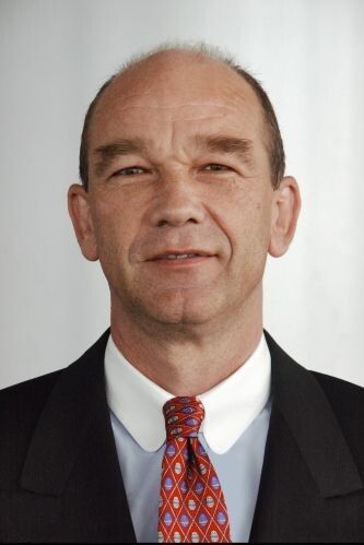 Christoph Stark räumt nach fast neun Jahren als Leiter der Region China den Platz für Karsten Engel und tritt in den Ruhestand. (Foto: BMW AG)