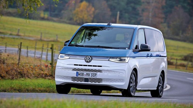 Platz eins bei den Utilities im Juli 2026: VW Transporter mit 2.150 Neuzulassungen. (Bild: Volkswagen)