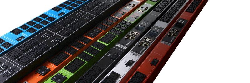 „ iPDU“s (intelligente PDUs) von Raritan mit integriertem Failover sind sogar bei Unterbrechungen der Stromzufuhr via Ethernet oder WiFi erreichbar. Dies gewährleistet unter anderem die kontinuierliche Verfügbarkeit von Umgebungssensoren und liefert zudem Informationen für die Fehlerbehebung. (Bild:  Raritan)