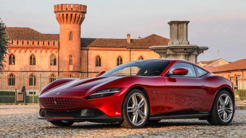 Der neue Ferrari Roma fällt auf. Das elegante Coupé zählt zu den jüngsten Neuheiten der italienischen Institution für Träumer und Schnellfahrer. (Bild: Ferrari)