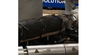 Einfache, aber höchst wirkungsvolle Idee von Reifenhäuser-Ingenieuren: Isoliermanschetten halbieren den Wärmeverlust an Extrudern! Tausende von Euro können so im Jahr gespart werden. Zu erleben auf der Fakuma 2014 vom 14. bis 18. Oktober in Friedrichshafen in Halle A6, auf Stand A6-6206. (Bild: Reifenhäuser)