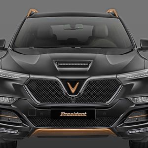 Die neu designte Front birgt einen V8-Motor mit 420 PS Leistung.(Bild:  Vinfast)