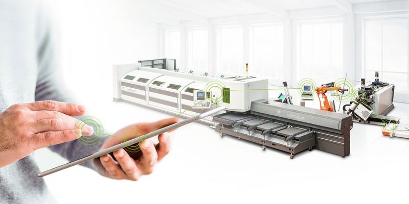 Smart Factory: Durch ihre Datenkommunikation verwirklichen Rohr- und Blechbearbeitungsmaschinen von BLM durchgängige Produktionsprozesse nach dem Prinzip  Industrie 4.0.  (BLM GROUP)