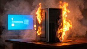 Unkontrollierte Ausfallzeiten zerstören die Betriebskontinuität nachhaltiger als jeder Cyberangriff. Unternehmens-PCs sind dabei weltweit bis zu 76 Tage im Jahr ungeschützt. (Bild: Gemini / KI-generiert)