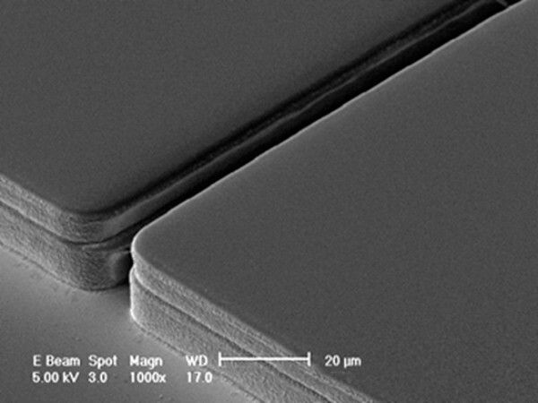 FCA-Schichten ermöglichen genaue Abstände (Bild: enpirion)