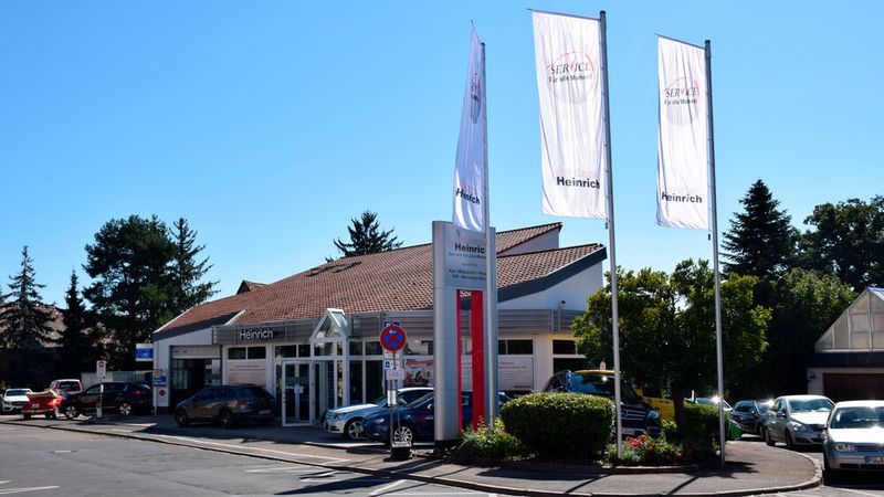 Das Autohaus Heinrich aus Oberasbach hat eine lange Geschichte als Markenpartner hinter sich und dabei auch einige Tiefpunkte erlebt. 2016 hat es den Neustart als freie Werkstatt gewagt. (Bild: Rosenow – VCG)