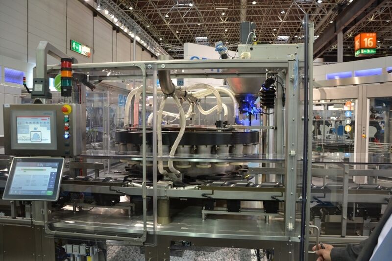 Ein Blick in die Abfüllmaschine für Instant Milchpulver von Optima. (Bild: Hüser/PROCESS)