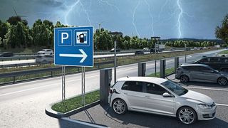 Wer an der Tankstelle Benzin oder Diesel kauft, sieht sofort, was er bezahlen muss. Beim Elektroauto ist das immer noch anders. (Clipdealer)
