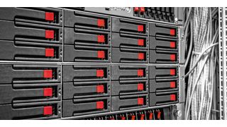 Bild 1: Rechenzentren sind große Energieverbraucher, vor allem wegen der notwendigen Kühlung. (Bild: svedoliver - Fotolia.com)