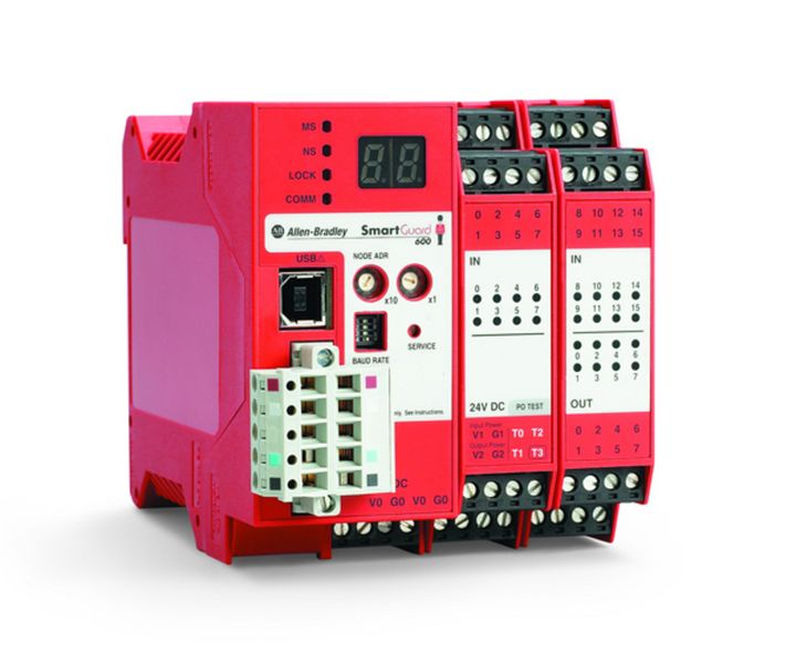 Die kostengünstige und kompakte SmartGuard 600 von Rockwell Automation ist für Anwendungen ausgelegt, die im Funktions- und Leistungsbedarf zwischen Sicherheitsrelais und klassischen Sicherheitssteuerungen angesiedelt sind. Damit reduzieren sich Verdrahtungs- und Installationskosten, die bei relaisbasierten Systemen üblicherweise anfallen, deutlich. Zudem lässt sie sich mit speicherprogrammierbaren Steuerungen kombinieren. (Archiv: Vogel Business Media)