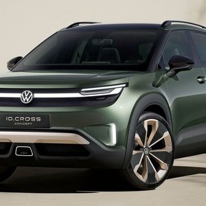 Der E-Polo ist nicht die einzige Neuheit, mit der VW elektrisch durchstarten will. Neben dem klassischen Kleinwagen gibt es einen Crossover.(Bild:  VW)