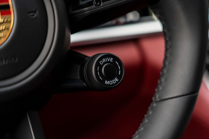 Panamera-Fahrer werden vermutlich selten den E-Modus nutzen. (Bild: Porsche)