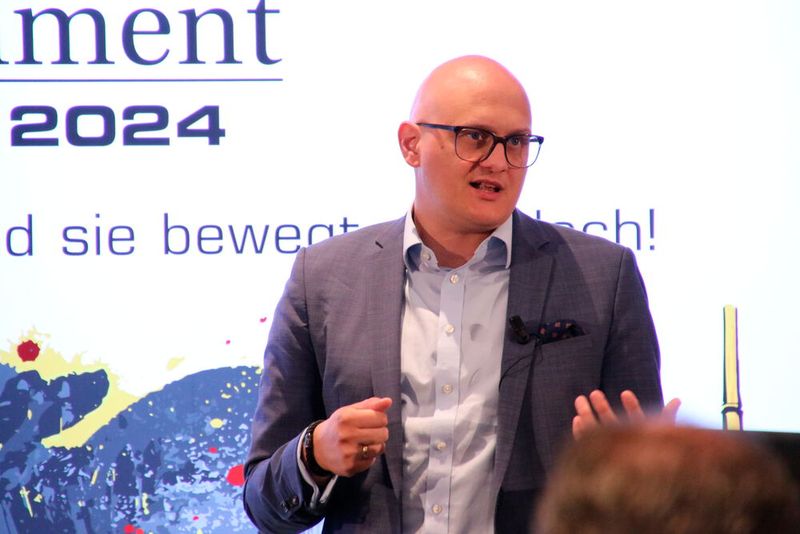 „Digitale Identitäten – Vom Onlineausweis zur EU-Wallet“ war das Thema von   Hagen Saxowski, Referatsleiter Digitale Identitäten, Authentifizierung beim BMI. (©Vogel IT-Akademie)