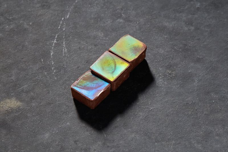 ETH researchers have found a way to imprint a special structure on the surface of the chocolate to create a targeted colour effect. (Giulia Marthaler Zuerich)