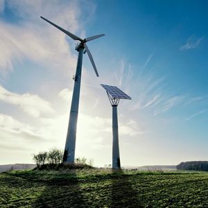 Energie aus erneuerbaren Quellen speichern – das ist eine der Herausforderungen der Energiewende.