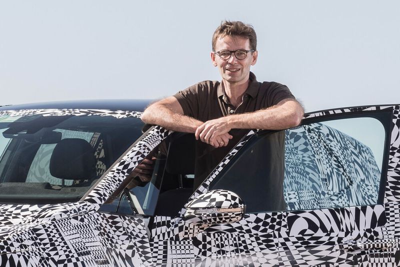 Frank Welsch hatte die die Leitung des Konzernressorts Qualitätsmanagement und – strategie im Februar 2021 übernommen. Zuvor war er Vorstand Technische Entwicklung bei der Marke Volkswagen Pkw, bei SAIC Volkswagen in China und bei Skoda in Tschechien. Er geht nach fast 30 Jahren im Konzern in den Ruhestand. (Bild: Volkswagen AG)