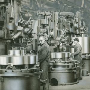 Schon bald wurden die ersten industriellen Getriebe gefertigt.(Bild:  Flender)