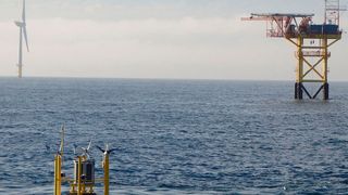 Das LiDAR-Messgerät wurde in ein Aluminium-gehäuse mit einem Spezialglas eingekapselt, um es vor Salzwasser und den extremen Umweltbedingungen auf See zu schützen. (Bild: Fraunhofer IWES)