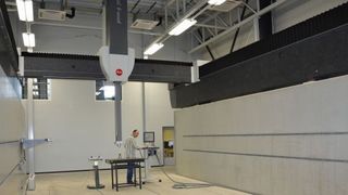 Messen im XXL-Format: Pfrang-Tec in Meißen besitzt die derzeit größte Koordinatenmessemaschine der Welt mit einem Messbereich von 7000 mm x 4000 mm x 3000 mm. (Bild: Pfrang)