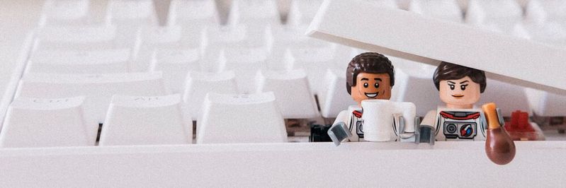 Mit virtuelle Anlagen, die einem Baukastenprinzip entspringen, kann man die Realisierung von kundenindividuellen Anlagen absichern, den Aufwand minimieren und Fehler vermeiden.(Bild:  gemeinfrei / Unsplash)