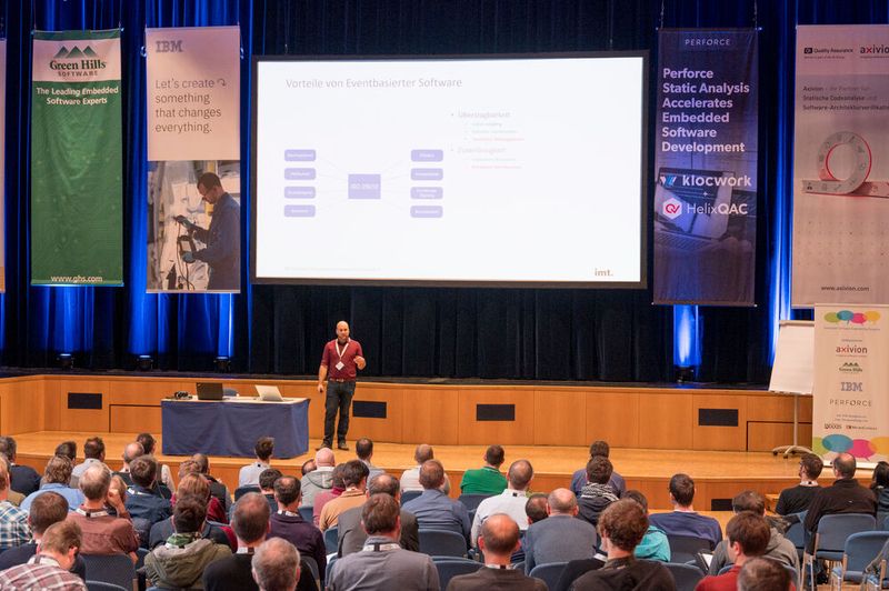 Impressionen vom ESE Kongress 2022, der zum 15. Mal stattfand. Mehr als 1200 Professionals tauschten sich fünf Tage lang intensiv zu allen relevanten Software-Themen aus.  (Bild: ESE Kongress )