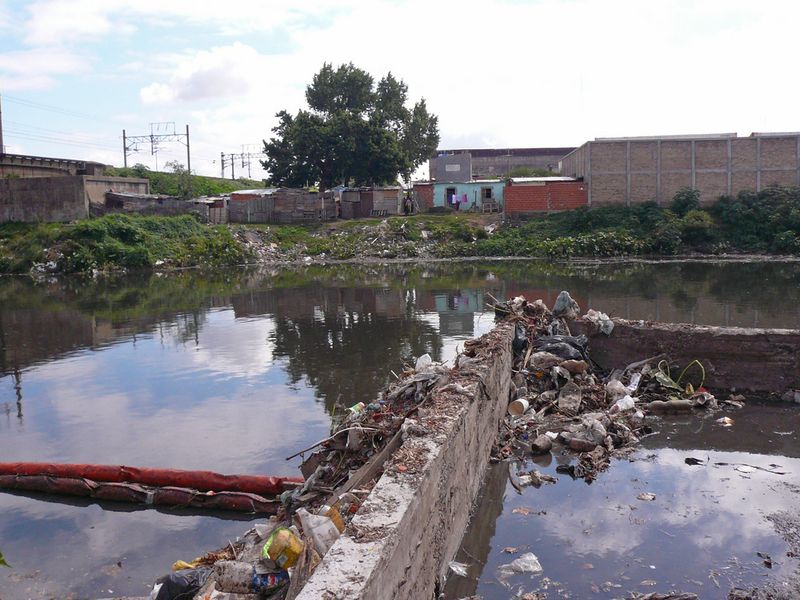 Industrial wastewater from the many factories along the banks of the river affect both the water course as well as the residents in its immediate surroundings. The river has made headlines because several cleaning projects have failed because of corruption.(Image: World Bank Photo Collection - Eigenes Werk, CC BYNC-ND 2.0, https://www.flickr.com/photos/worldbank/6802455737/) (Image: World Bank Photo Collection)