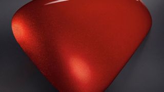 Das weiterentwickelte RIM-Gießlackverfahren Puriflow ermöglicht es, Oberflächen im RIM-Prozess schneller, wirtschaftlicher und in bisher nicht gekannter Designfreiheit zu beschichten. (Votteler Lackfabrik)