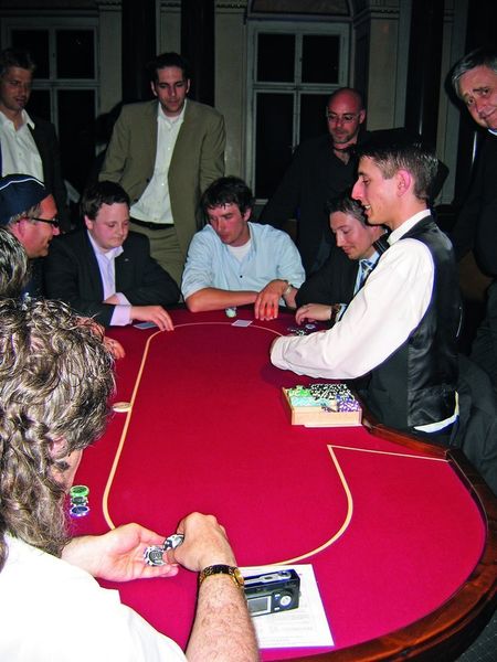 Bei Poker, Black Jack und Roulette hieß es, Kontenance zu bewahren. (Archiv: Vogel Business Media)