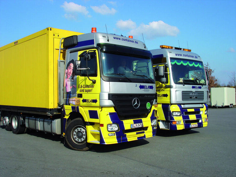 32 werkseigene Lkw mit Ladekran stehen für die Auslieferung der Container zur Verfügung. Bilder: ELA Container (Archiv: Vogel Business Media)