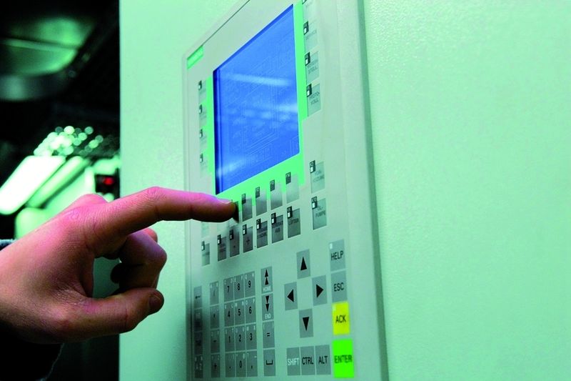 Mit einem Regelsteuerkennfeld passt Würz die eingesetzten Dieselmotoren für die Zufuhr verschiedener Ölsorten an. Ein spezielles Modul sorgt für den Ausgleich der unterschiedlichen Eigenschaften verschiedener Kraftstoffe. Bild: Würz (Archiv: Vogel Business Media)