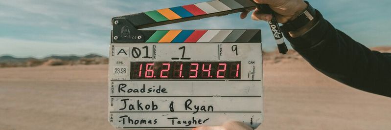 And Action: Referenzkundenvideos sind eine effektive Methode, um an Kontakte für Ihr B2B Unternehmen zu kommen. (Bild:  frei lizenziert / Unsplash)