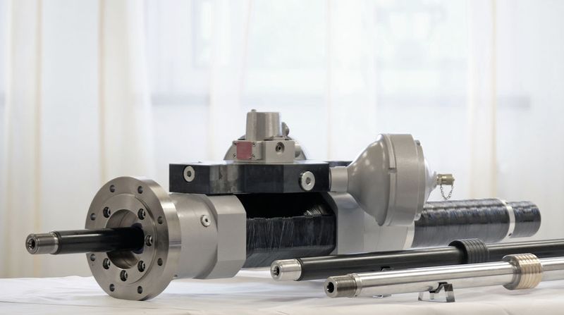Hydraulik-Zylinder von Hänchen gehörten zu den ersten Anwendungen von H-CFK. (Hänchen)