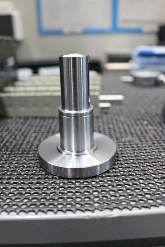 Statt in 26 schruppt WST die Welle jetzt in nur noch zwölf Sekunden.(Bild:  Iscar)