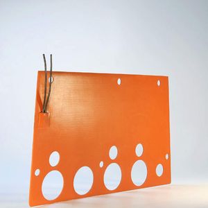 Vielfältig in der Industrie verwendbar:  Die flexiblen Silikon-Heizelemente sind in den unterschiedlichsten Formen und Leistungen lieferbar.