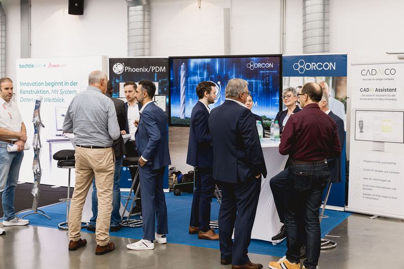 Zahlreiche Partner präsentierten ihre Lösungen für mehr Effizienz in der Produktentwicklung. Es herrschte reger Betrieb an den Ständen. (Bild: Stefan Bausewein/VCG)