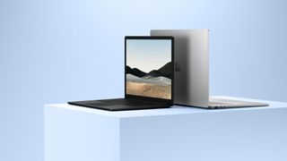 Beim Surface Laptop 4 baut Microsoft neue Prozessoren von Intel und AMD ein, die für mehr Leistung und eine längere Akkulaufzeit sorgen sollen. Auch die 13,5-Zoll-Version ist nun mit AMD-CPU lieferbar. Ansonsten ändert sich wenig im Vergleich zum Vormodell. (Microsoft)
