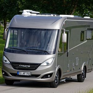 Mit ein paar Extras lässt sich der Preis des Hymer B-Klasse DL 534 um 30.000 Euro in die Höhe treiben.(Bild:  Hymer)