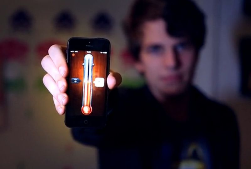 ... die Temperatur in Form eines klassischen Quecksilberthermometers an ( Thermodo)