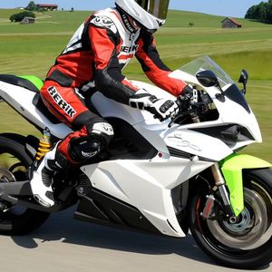 Energica gibt an, dass die Reichweite über Land bis zu 198 Kilometer am Stück möglich macht.(Bild:  fbn)