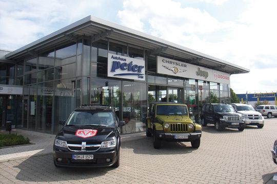 2004 holte sich die Peter-Gruppe mit den Marken Chrysler, Jeep und Dodge amerikanischen Flair an den Standort in Nordhausen. (Archiv: Vogel Business Media)