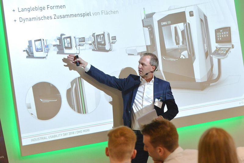 Philipp Kriener von DMG Mori erläuterte in seinem Vortrag, wie das Bedürfnis nach intuitiver Bedienung eine immer stärkere Verschmelzung von Hardware und Software erfordert. (J. Untch / Vogel Communications Group GmbH & Co. KG)