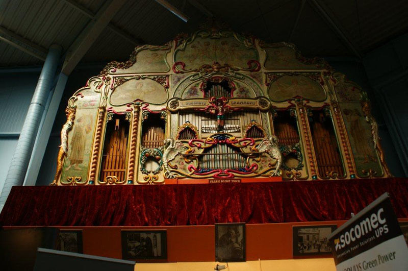 Unter dieser Orgel ...  (Archiv: Vogel Business Media)
