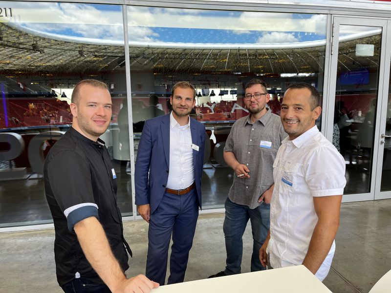 (v. l.) Michael Fritsche, Systembetreuung Hofmann, Andreas Kraus, TIM AG, Ralf Neubauer und Tarek Guetari, Systembetreuung Hofmann. (IT-BUSINESS)