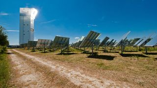 Der Solarturm Jülich wird stärker jetzt für die Forschung genutzt.  (Bild: DLR)