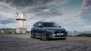 Der Focus steht in Europa vor dem Aus. Damit zieht Ford nach Mondeo und Fiesta alle klassischen Fahrzeugmodelle ab. US-Verkaufsschlager wie der Bronco sollen die Lücke füllen.   (Bild: Ford)