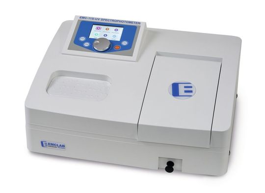 Spektralphotometer der EMC-11S-Serie(Bild:  Alexander Englert, Carl Roth)