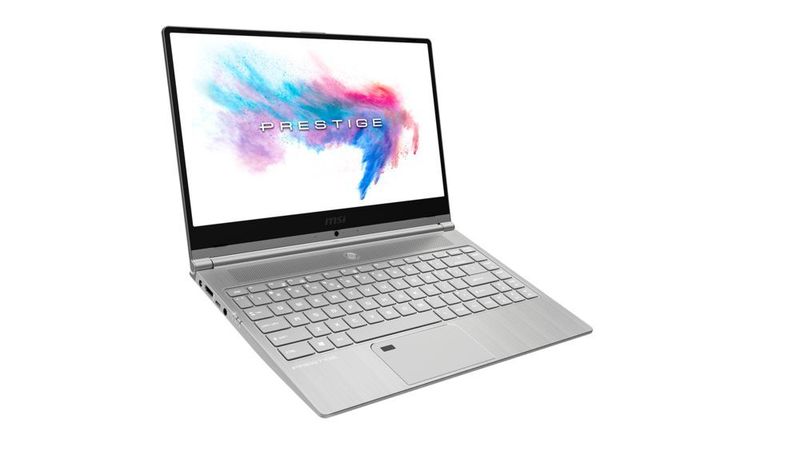 Der Rahmen um das 14-Zoll-IPS-Panel mit Full-HD-Auflösung ist oben und seitlich nur 5,7 mm breit. Die Webcam ist daher unter dem Display eingebaut. (MSI)